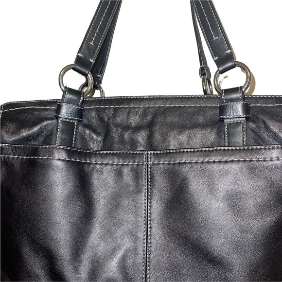 Coach Woman Leather Bag - Picture 6 of 7